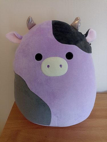 Squishmallow alexie the - •,