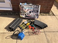 VINTAGE SCALEXTRIC SPEEDWAY 500 WITH MOTORBIKES & SIDECARS