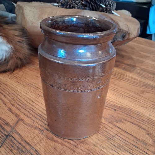 Brown glossy glazed stoneware - brown,