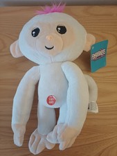 Fingerlings Plush (makes monkey sounds) with tag