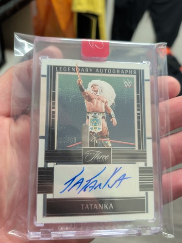 Panini three count legendary - three,