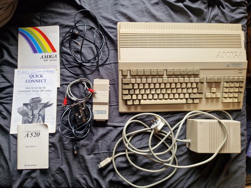 Commodore amiga 500 - commodore, 500+