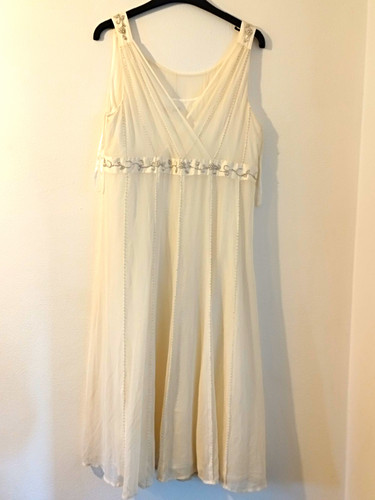 Phase eight pure silk - , beaded
