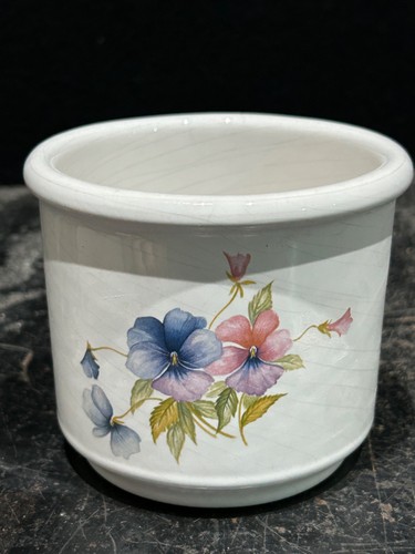 Vintage floral plant pot - floral,
