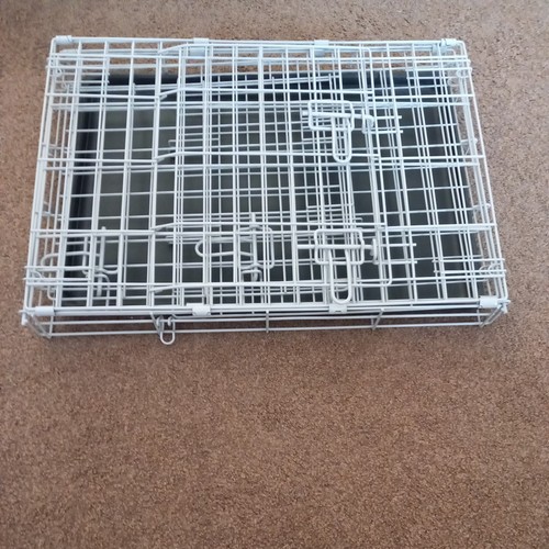 Small dog crate excellent - x,