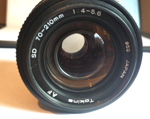 Tokina 210mm 0 - 70-210mm, f/4.0-5.6