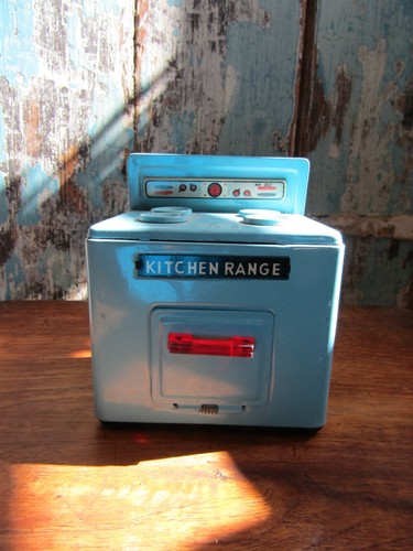 Vintage tinplate stove cooker - vintage,