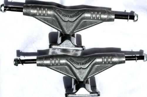 Vintage gullwing trucks - vintage, 8.5"