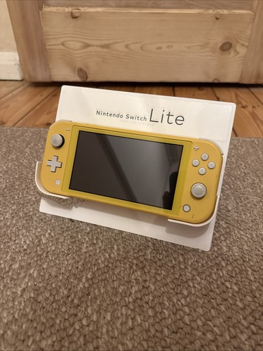 Nintendo swtich lite - nintendo,