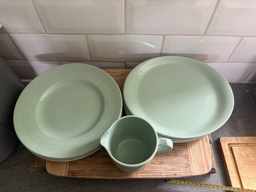 Beryl woods ware round - 4,