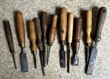 Job lot (11) old / vintage wood chisels.