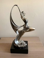 Dancing Lady Elegant Figurine