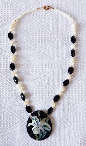 Necklace abstract floral - abstract,