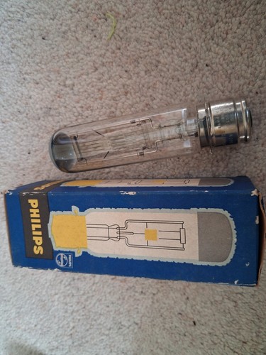 240v 500w bulbs - , a1/7