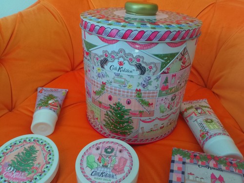 Cath kidston toiletry gift tin - kidston,