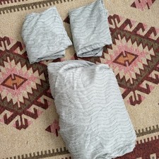 Mint Green Tufted Wavy Stripe