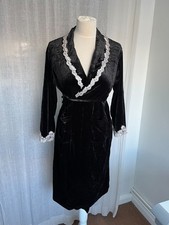 Vintage Y2K Black Velvet Wrap