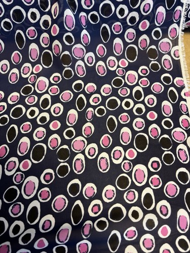 Metres navy pink spots - &,