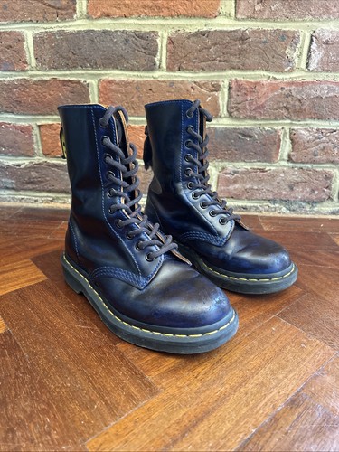 Doctor martens women hole - women's, 10