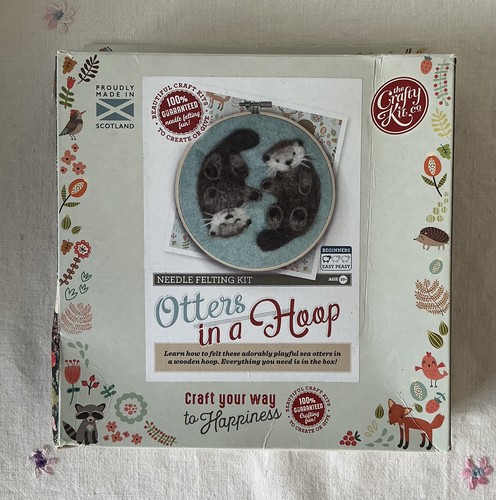 Otters hoop needle - in,