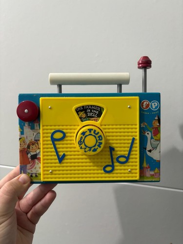 Fisher price radio 2009 - fisher,