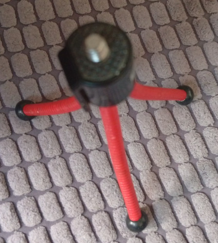 Red mini tripod 12cm - high, new