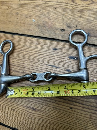 Hanging cheek snaffle with - cheek,