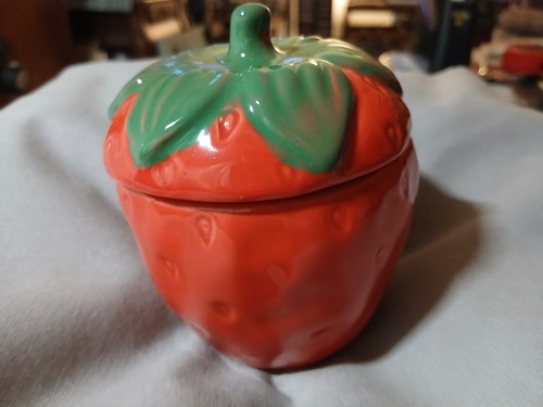 Bnwot strawberry shaped - bnwot,