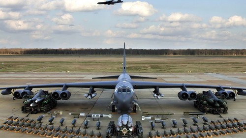Military vehicle aircraft - military,
