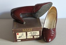 LADIES' BALLY COURT SHOES IN RED WINE COLOUR - SIZE 7.5