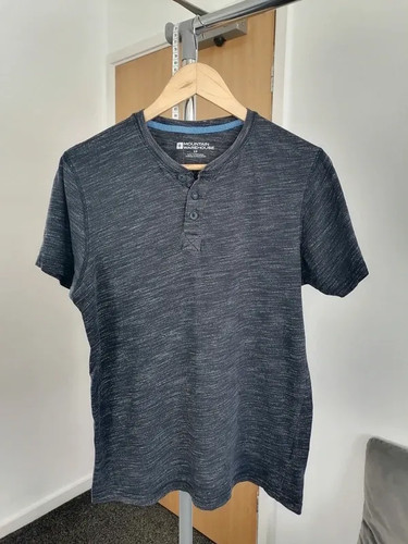 Mountain warehouse henley - 🖤,