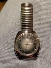 Men's HMT Ajeet Watch With A Green/Blue-coloured Dial On A Stretchy Bracelet