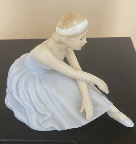 Vintage regal house - regal, porcelain