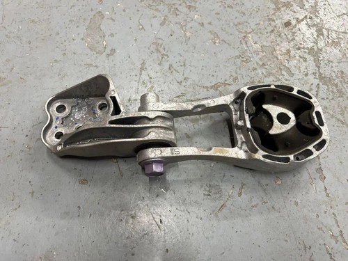 Toyota gearbox mount - toyota, x1