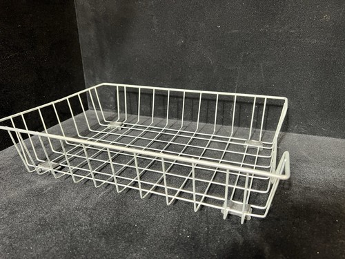 Vintage metal wire out - metal, in