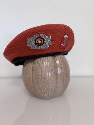 Gdr nva paratrooper beret red - gdr,