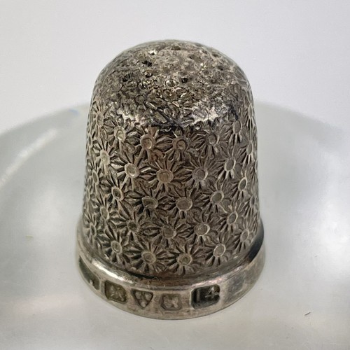 Antique solid silver thimble - antique,