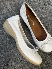 Heavenly Feet Women’s Shoes