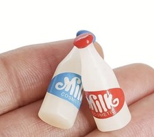 2pcs Dolls House Miniature Milk Bottle Food Prop Craft Accessory