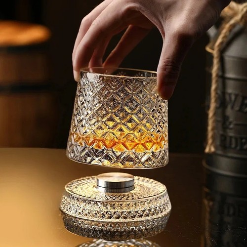 360 rotating whisky - whisky, glass