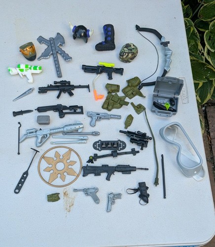 Action man weapons accessories - man,