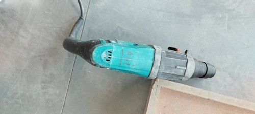Makita hummer drill 110 - makita,