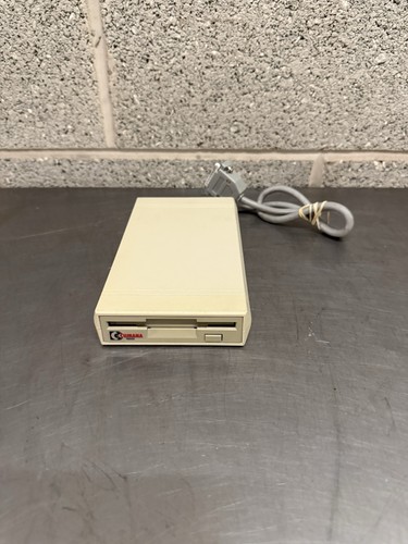 Cumana cax 354 commodore - cumana, amiga