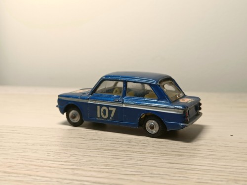 Corgi toys 328 - hillman, imp