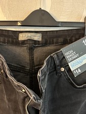 High Wasted Black Jeans