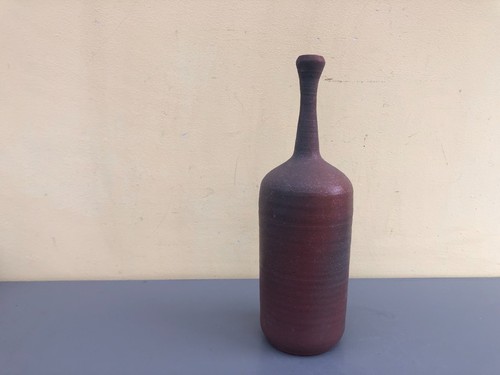 Mid century long necked - mid, studio