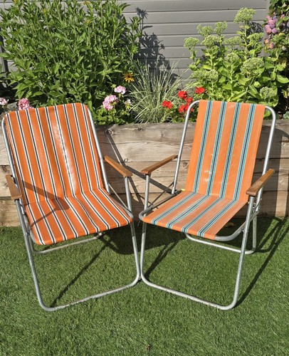 Pair vintage 1970s - pair, folding