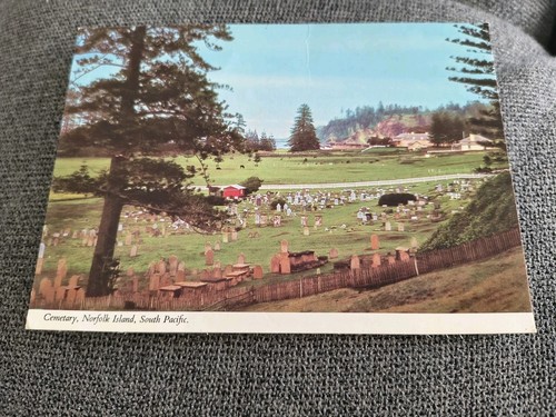 Cemetery norfolk island - norfolk,