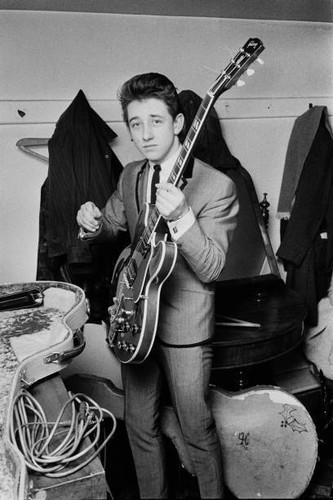 Tony hicks singer - singer, and