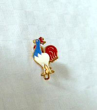 Antique pin brooch tiny hen - antique, brooch,